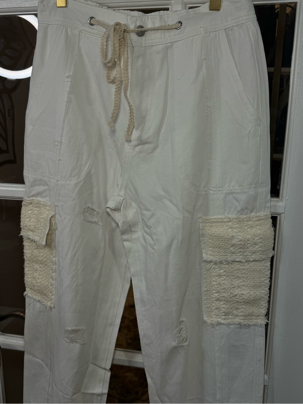 ▫️🌻 NEW POL BESTSELLER! White distressed lounge crotchet pocket cargo joggers🌻▫️ - Picture 9 of 11